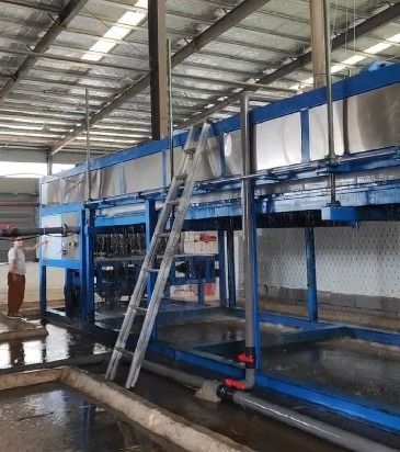 实地探访武汉制冰厂 一块60公斤,日销四五百块,用于会议室 工厂 商场降温